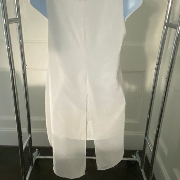 Neiman Marcus White Ruffle Sleeve Top - Picture 9 of 11